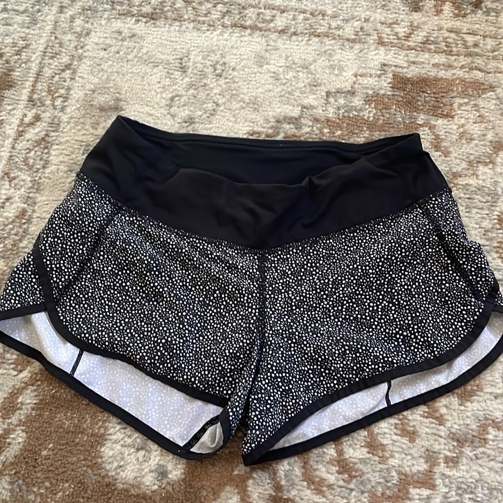 Size 4 lululemon athletic short shorts